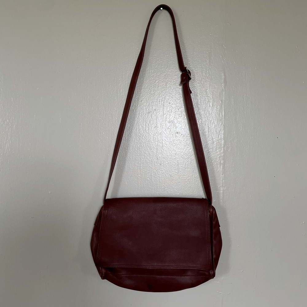 Vintage Brown Libaire all leather purse